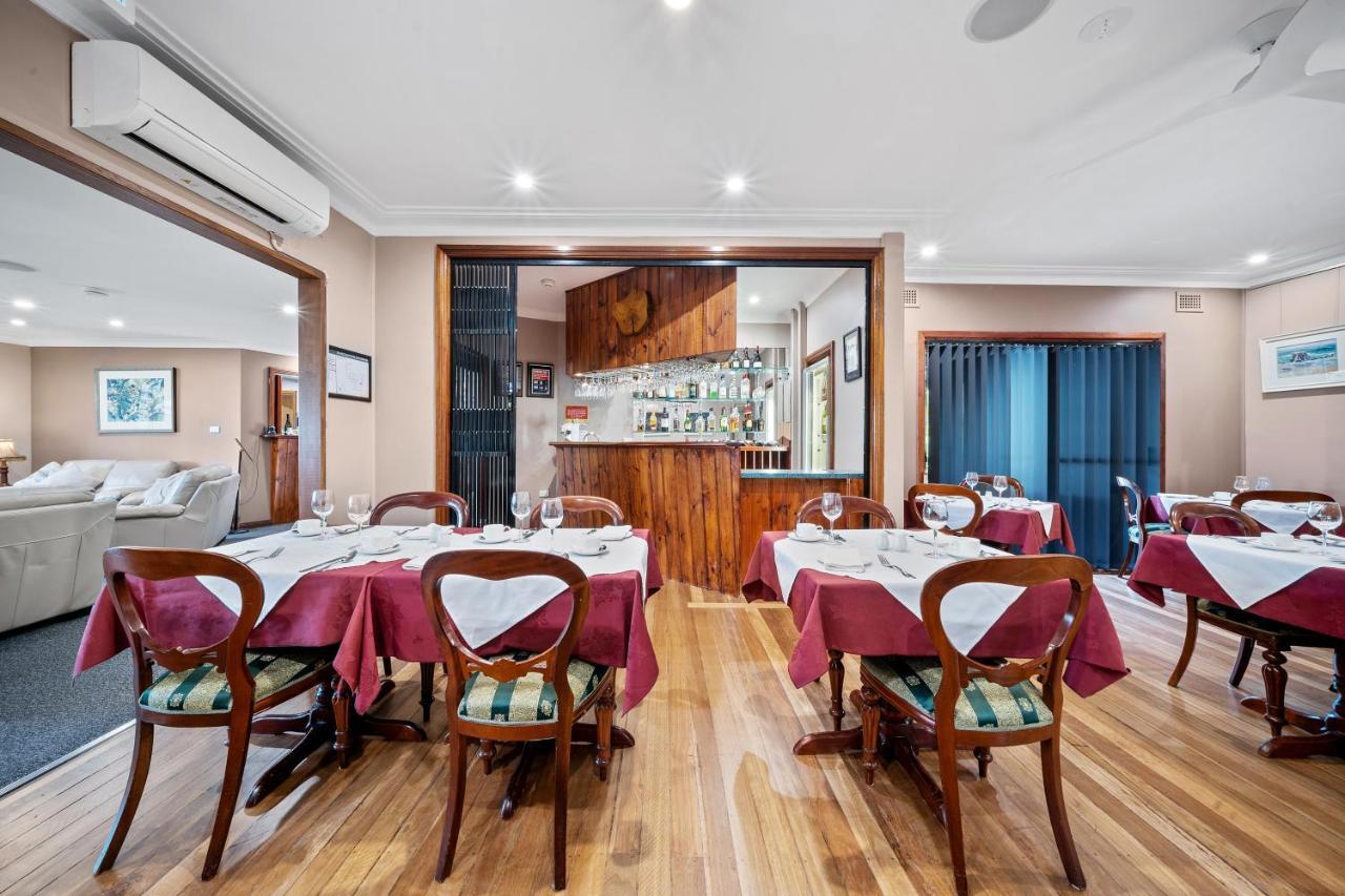 Oasis Inn Ulladulla - Welcoming Guests 18 Years And Older Zewnętrze zdjęcie