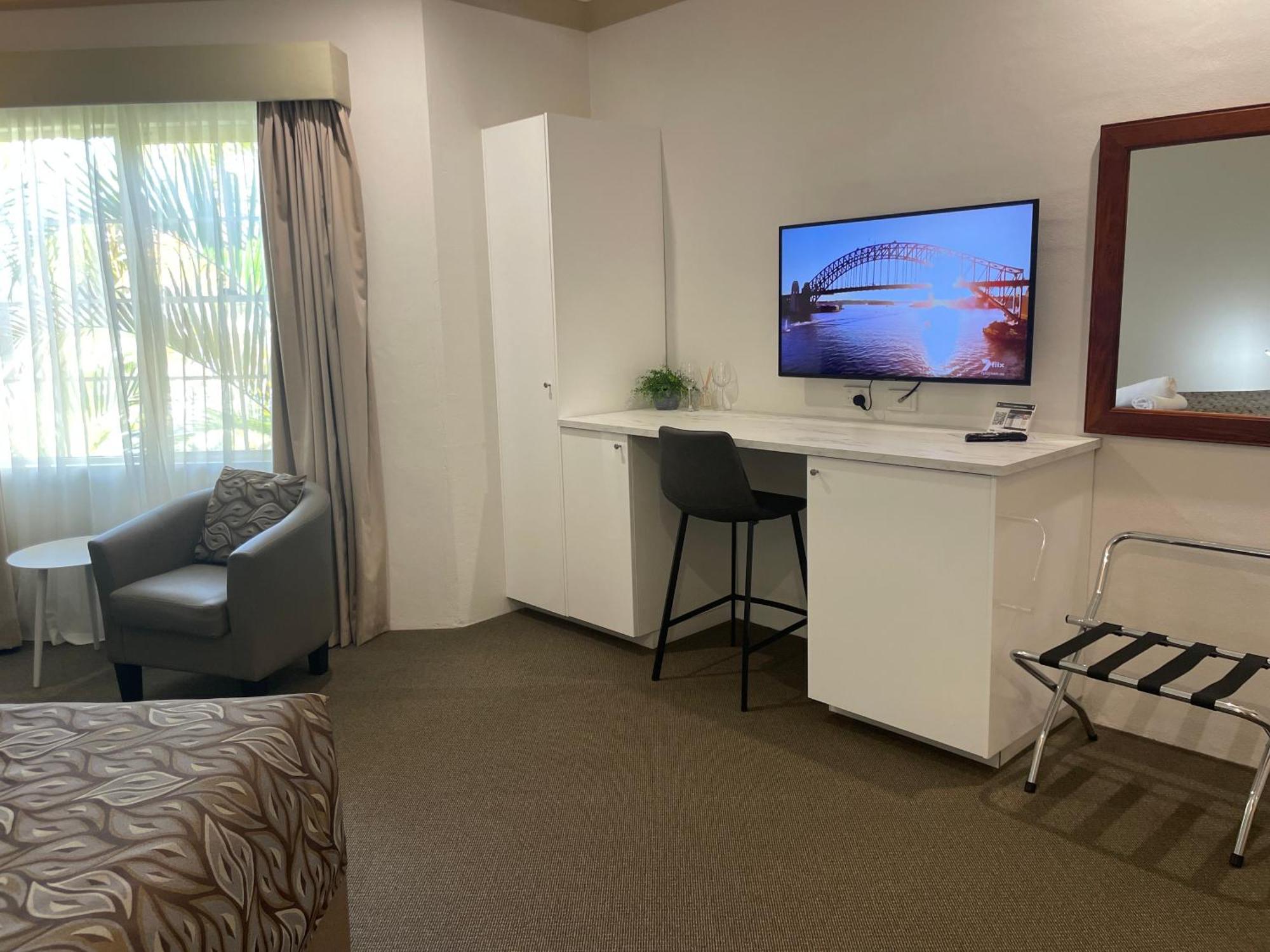 Oasis Inn Ulladulla - Welcoming Guests 18 Years And Older Zewnętrze zdjęcie